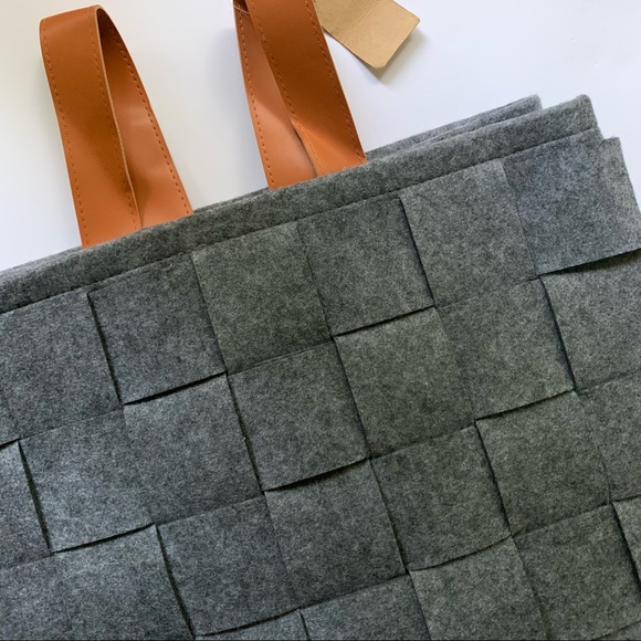 •NEW• XL Storage/Organization Felt Basket - Picture 6 of 9